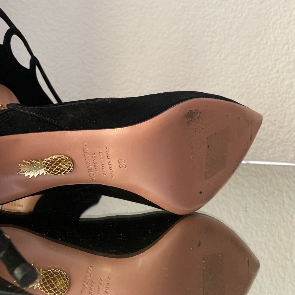 Aquazzura Black Suede Pointed-Toe Stiletto Pumps - Picture 5 of 10